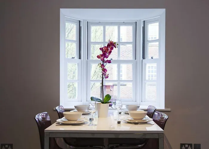Urban Living\'S - The Huxley